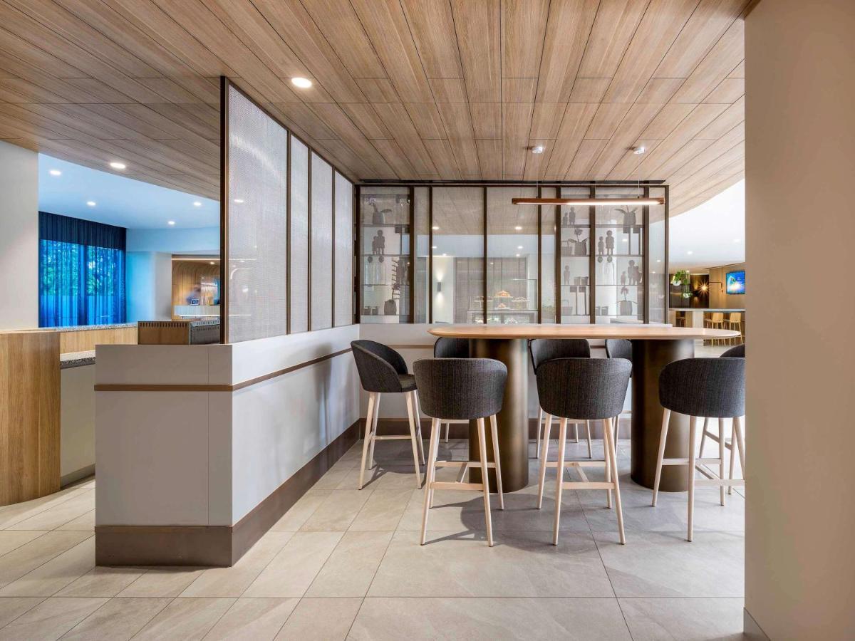 Novotel Melbourne Preston Экстерьер фото