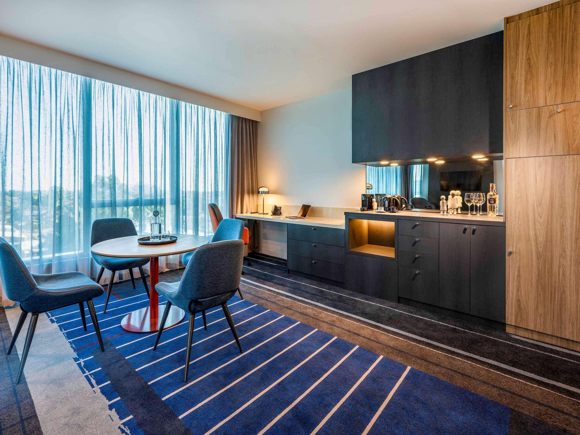 Novotel Melbourne Preston Экстерьер фото